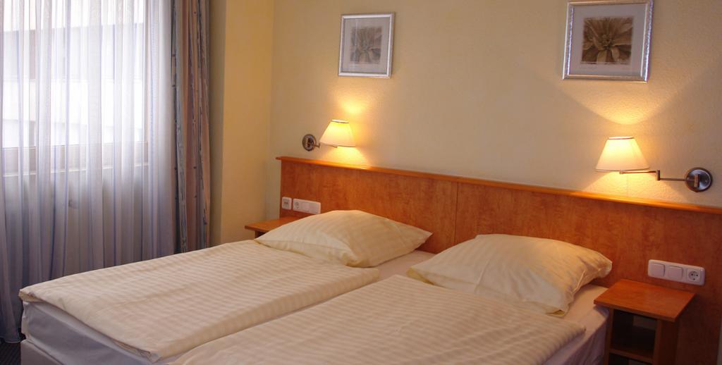 Cityhotel Primavera Трир Стая снимка